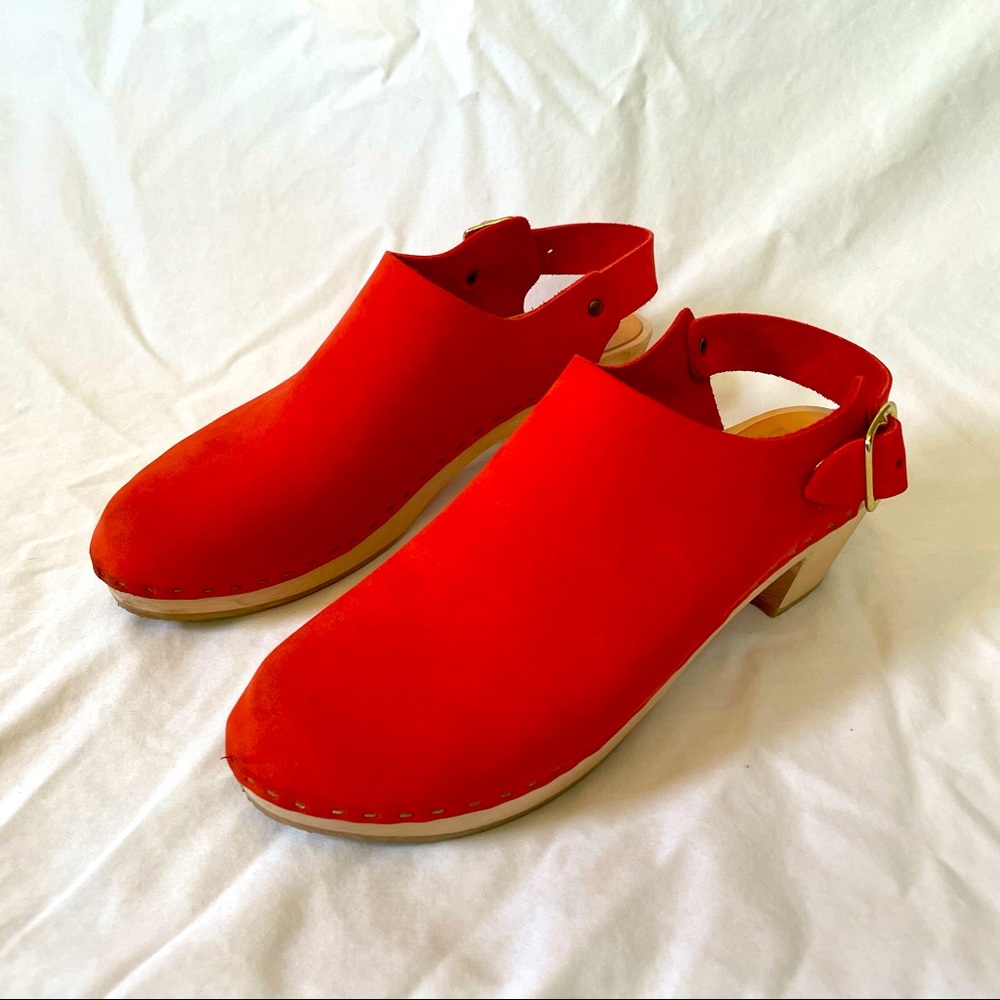 Bryr Susie Closed Toe Clog - Size 40